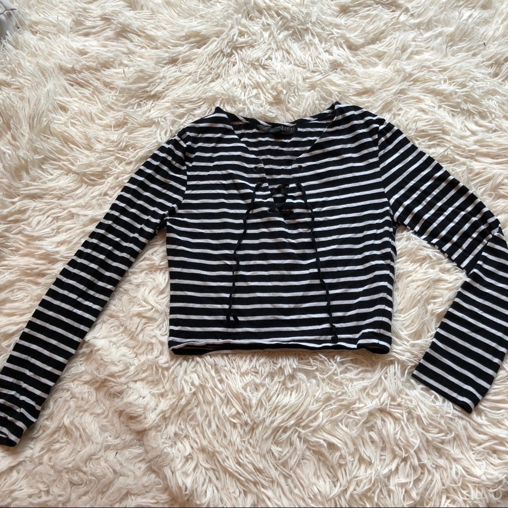 Long sleeve crop top